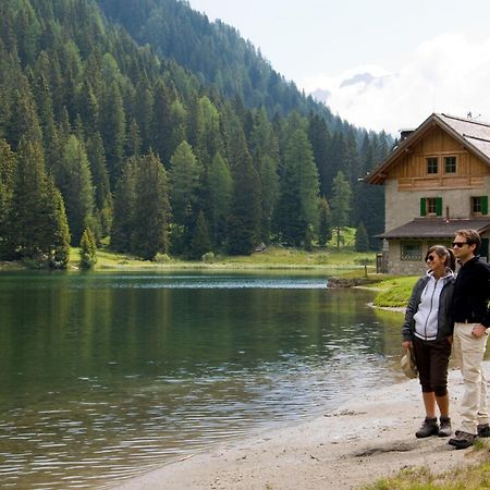 Rifugio Lago Nambino Madonna Esterno foto