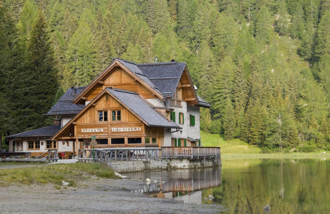 Rifugio Lago Nambino Madonna Esterno foto
