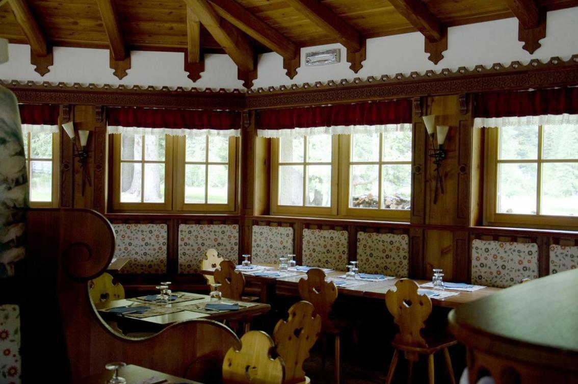 Rifugio Lago Nambino Madonna Esterno foto