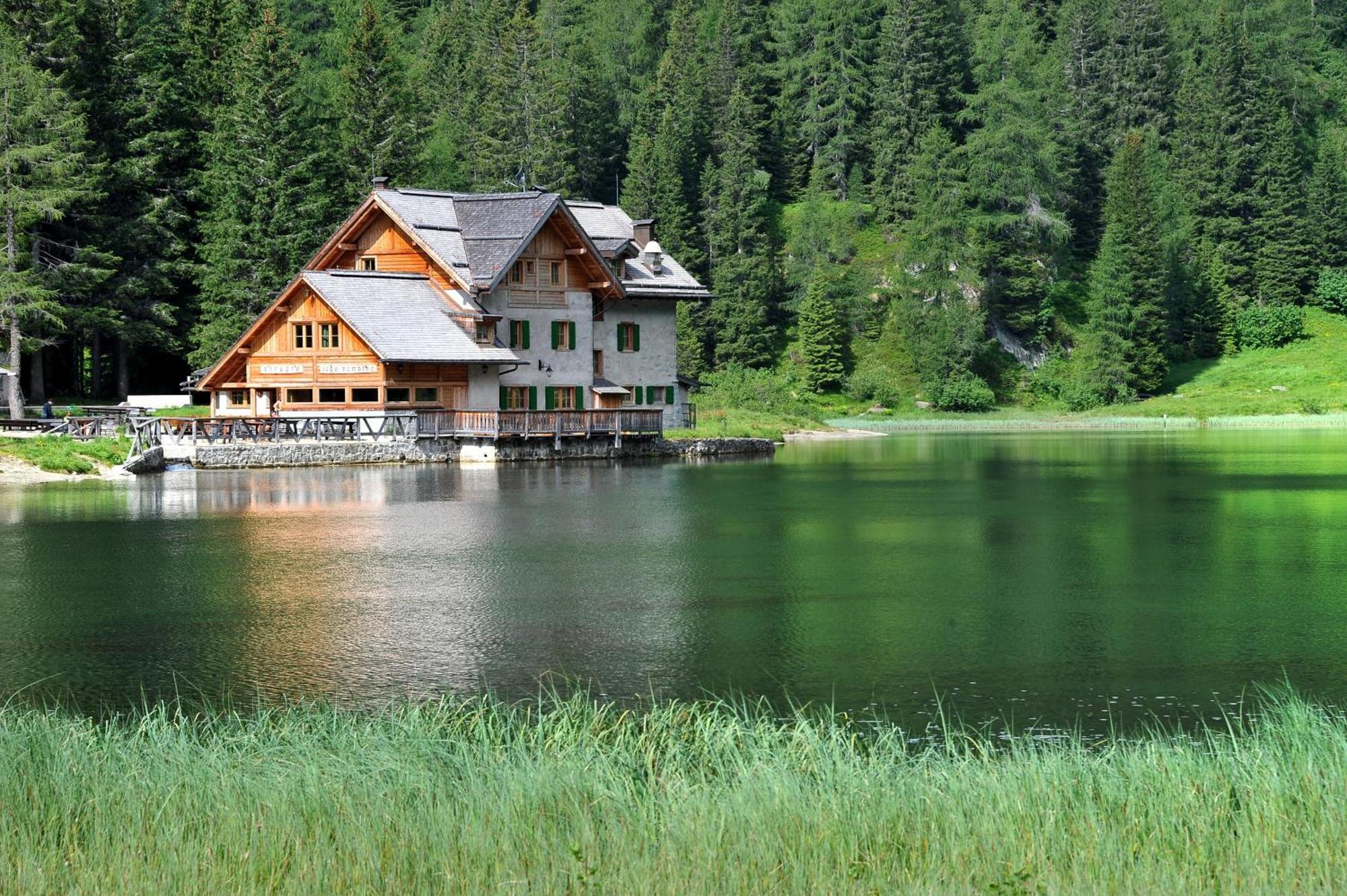 Rifugio Lago Nambino Madonna Esterno foto